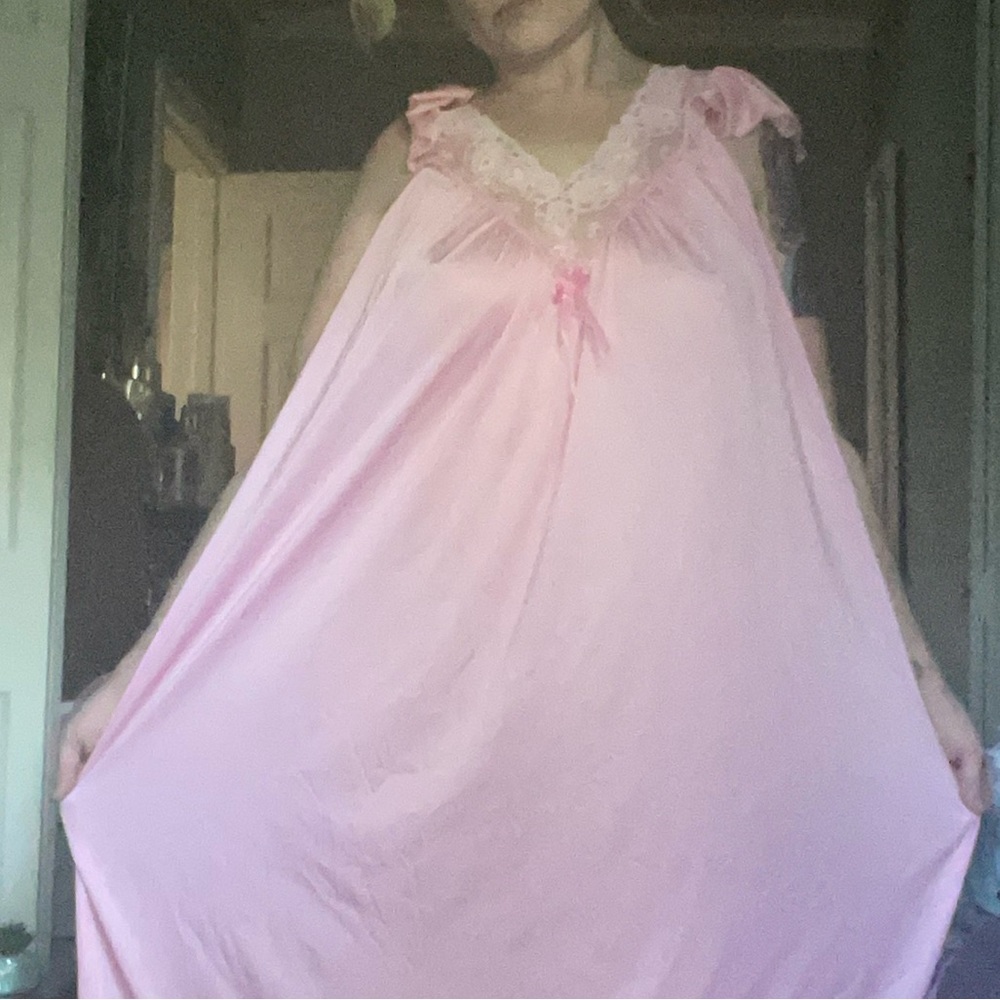 🌸VINTAGE 80’s Full Length Pink Nightgown 🌸 - Picture 7 of 12